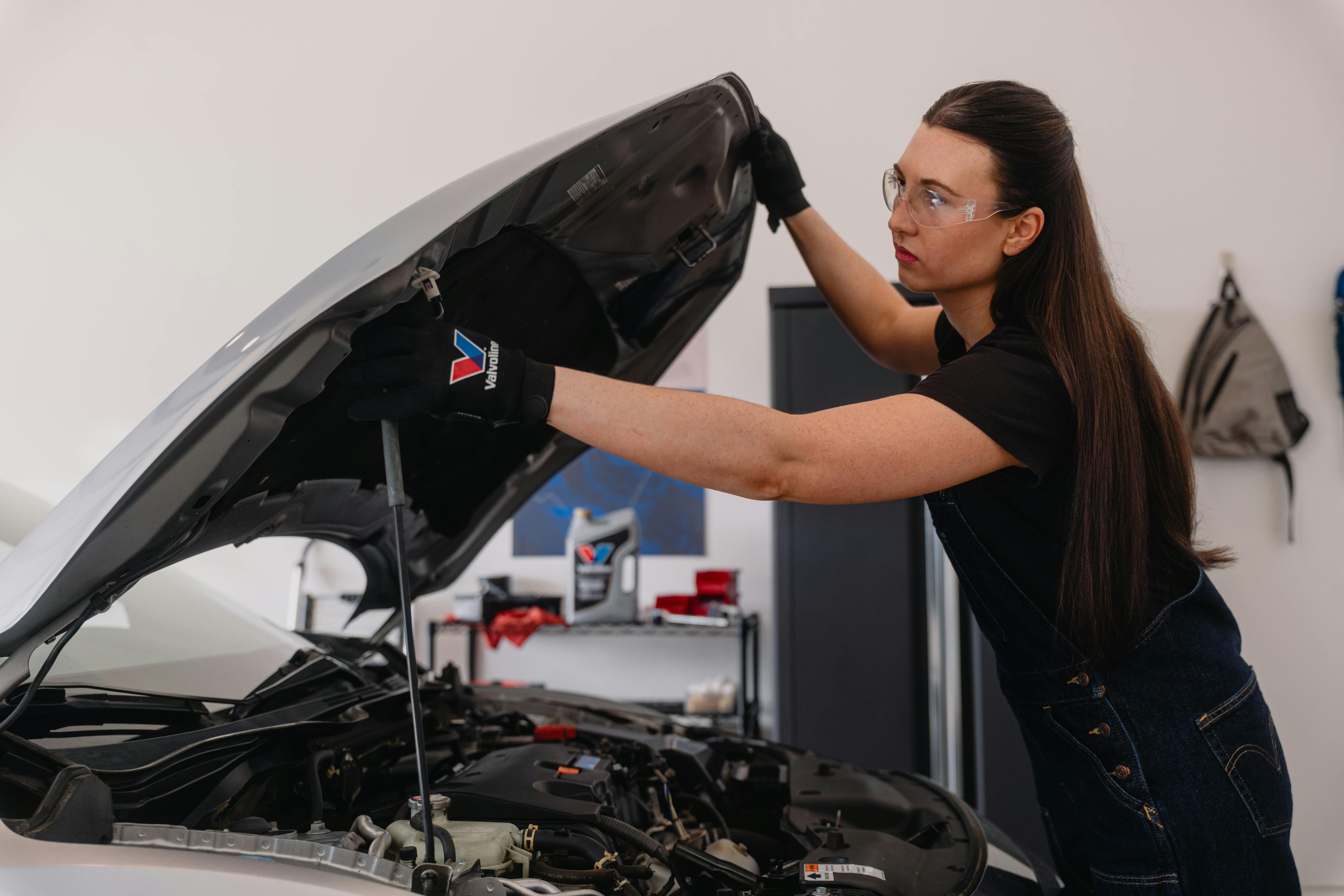 CVT Fluid 101: Why a CVT Transmission Uses Different Fluid